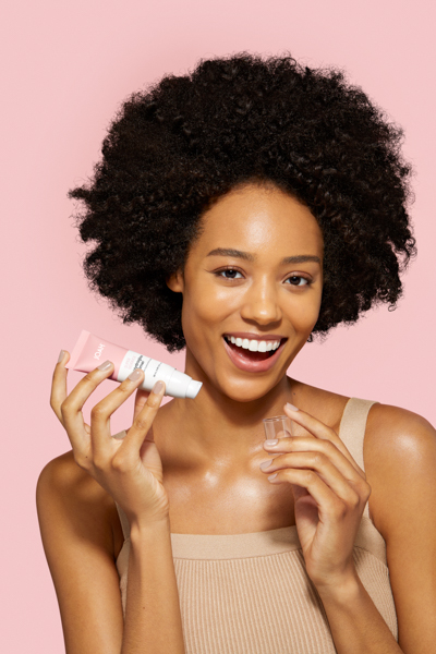 Joah_Supersidekick_Hydroglow_HAND_APPLCATION_1712