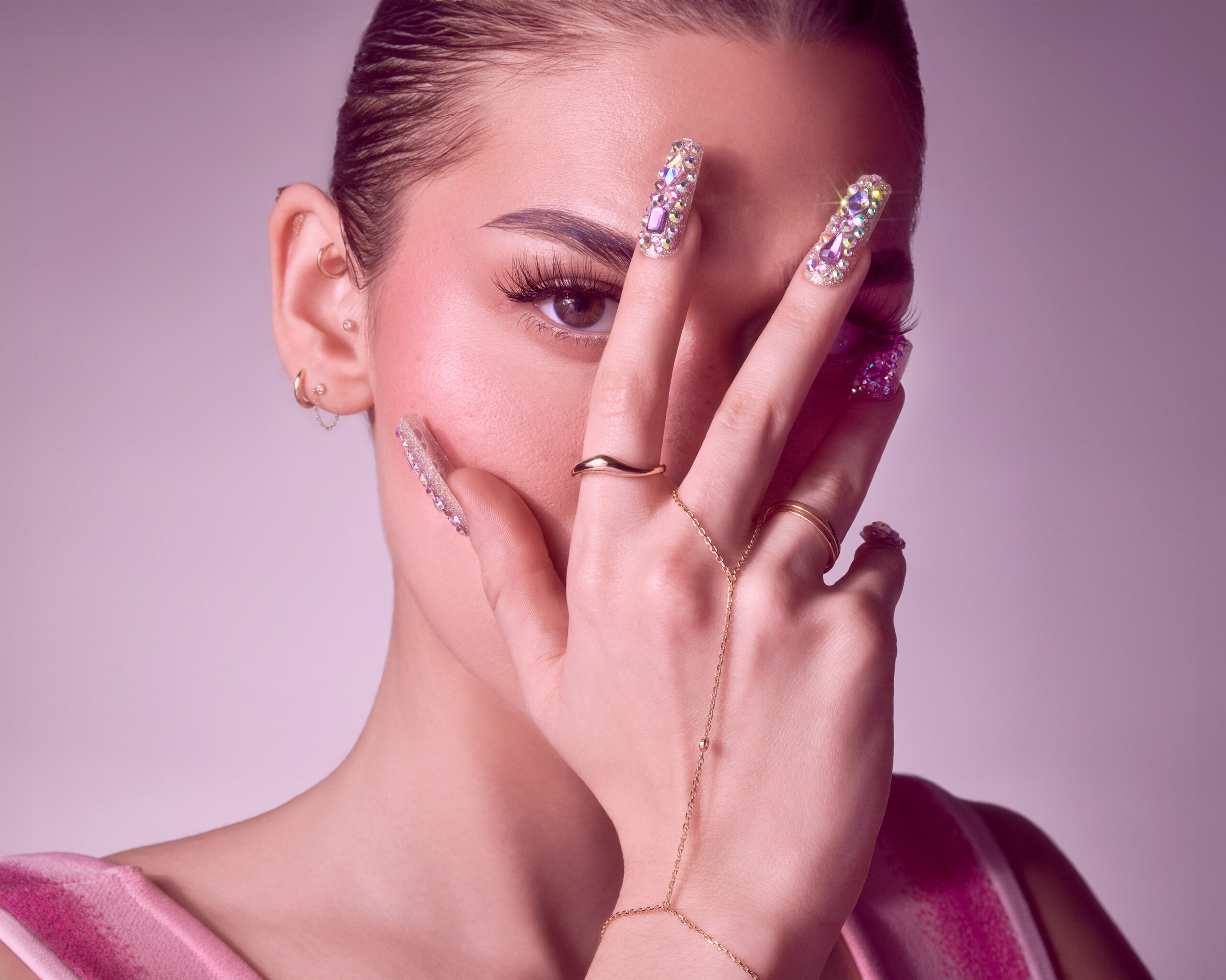 GFH33_11.24.2025_GoldFinger107044